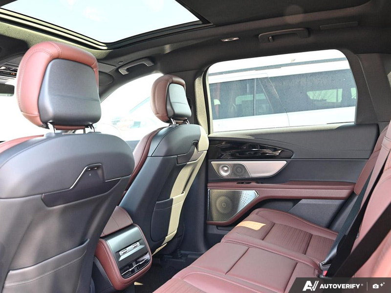 NEW 2026 Lincoln Nautilus Reserve - Silver Radiance Exterior / HOT CHOCOLATE, PREMIUM LEATHER-TRIMMED Interior - $75,585 - Stock #E60808 - VIN 5LMPJ8KA3TJ055033 - Photo 24