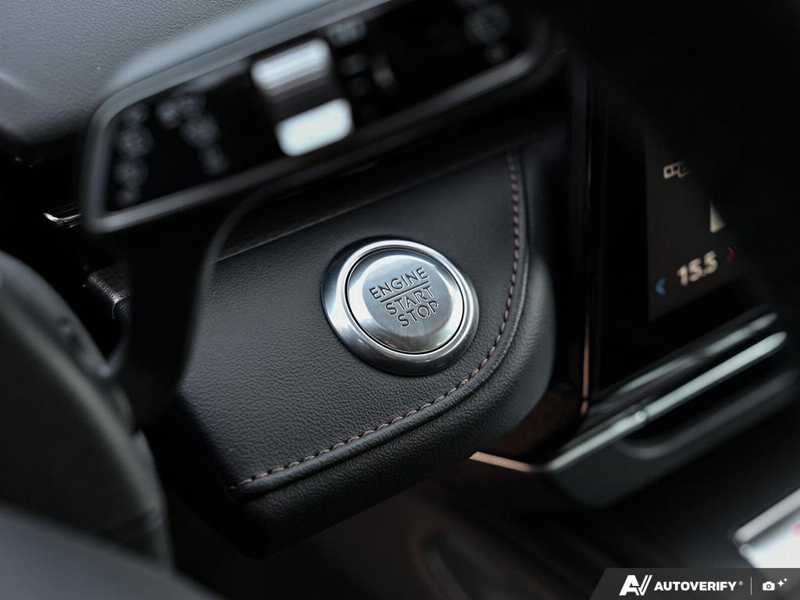 NEW 2026 Lincoln Nautilus Premiere - Gray Matter Met Cc Exterior / ONYX BLACK, LINCOLN SOFT TOUCH HEATED FRONT CAPTAIN'S CHAIRS Interior - $62,238 - Stock #E60829 - VIN 5LMPJ8JA8TJ059953 - Photo 23