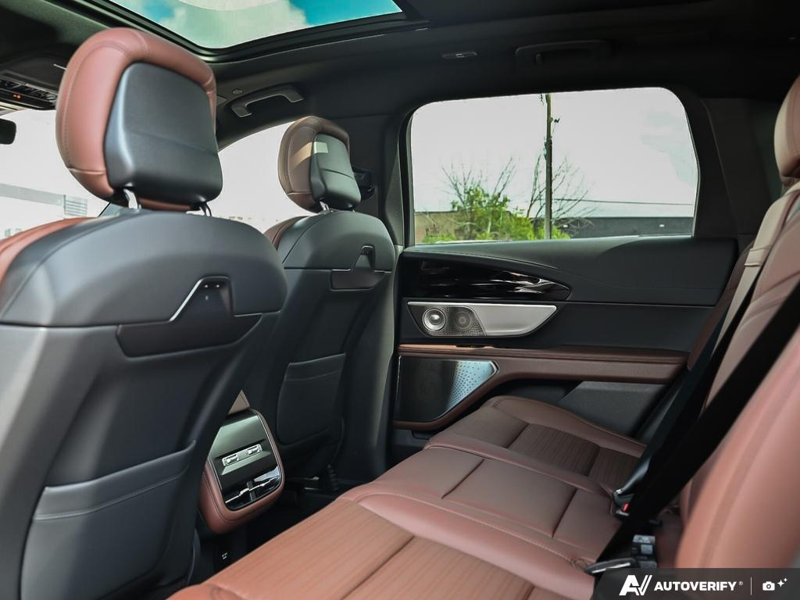 NEW 2026 Lincoln Nautilus Reserve Hybrid - Infinite Black Metallic Clearcoat Exterior / HOT CHOCOLATE, PREMIUM LEATHER-TRIMMED HEAT/VENT CAPTAIN'S CHAIR Interior - $83,586 - Stock #E61028 - VIN 5LMPJ8K49TJ064653 - Photo 24