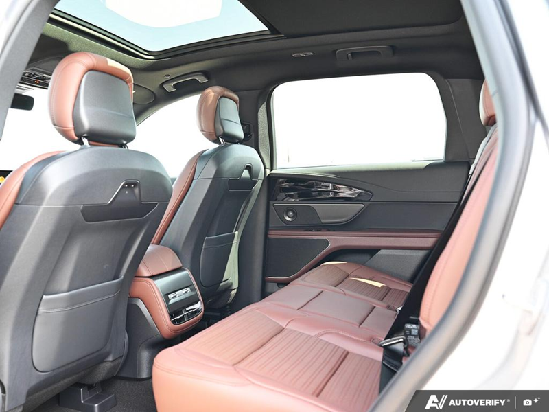 NEW 2026 Lincoln Nautilus Reserve - Silver Radiance Exterior / HOT CHOCOLATE LEATHER Interior - $70,959 - Stock #E60732 - VIN 5LMPJ8KA5TJ050626 - Photo 24