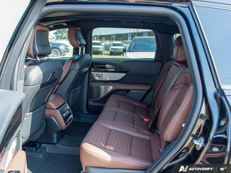 NEW 2026 Lincoln Nautilus Reserve - Infinite Black Metallic Clearcoat Exterior / HOT CHOCOLATE, PREMIUM LEATHER-TRIMMED HEAT/VENT CAPTAIN'S CHAIR Interior - $73,959 - Stock #E60961 - VIN 5LMPJ8KAXTJ062870 - Photo 24