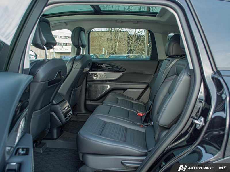 NEW 2026 Lincoln Nautilus Reserve - Infinite Black Metallic Exterior / BLACK ONYX/GREY PREM LEATHER SEATS Interior - $78,159 - Stock #E60149 - VIN 5LMPJ8KA3TJ017608 - Photo 25