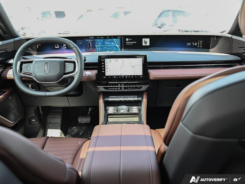 NEW 2026 Lincoln Nautilus Reserve - Gray Matter Met Cc Exterior / HOT CHOCOLATE, PREMIUM LEATHER-TRIMMED Interior - $79,094 - Stock #E60818 - VIN 5LMPJ8KA9TJ057594 - Photo 25