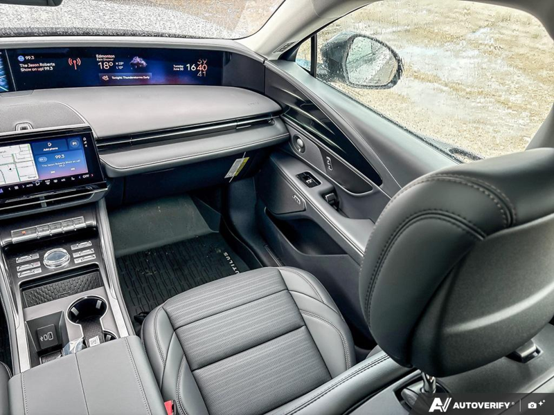 NEW 2026 Lincoln Nautilus Reserve - Gray Matter Met Cc Exterior / BLACK ONYX/GREY PREM LEATHER SEATS Interior - $69,409 - Stock #E60618 - VIN 5LMPJ8KA1TJ046752 - Photo 25