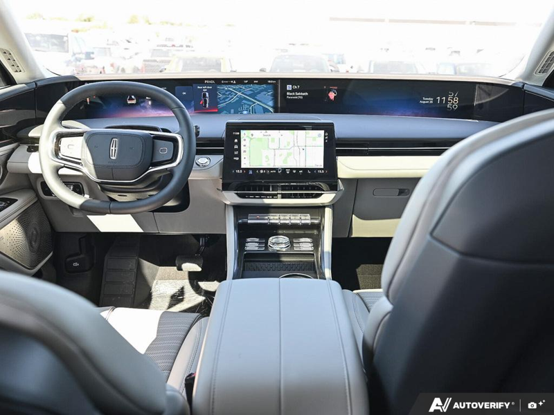 NEW 2026 Lincoln Nautilus Reserve - Gray Matter Met Cc Exterior / SPACE GRAY LEATHER Interior - $74,909 - Stock #E60819 - VIN 5LMPJ8KA0TJ057595 - Photo 25