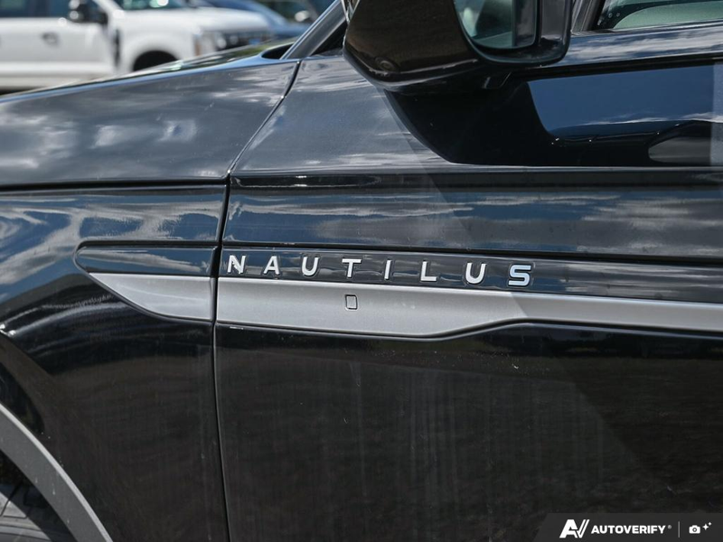 NEW 2026 Lincoln Nautilus Premiere - Infinite Black Metallic Exterior / ONYX BLACK, LINCOLN SOFT TOUCH HEATED FRONT CAPTAIN'S CHAIRS Interior - $61,305 - Stock #E60622 - VIN 5LMPJ8JA2TJ046793 - Photo 26