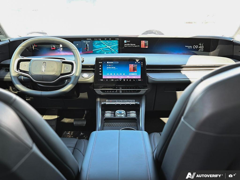 NEW 2026 Lincoln Nautilus Reserve - Red Carpet Exterior / BLACK ONYX/GREY PREM LEATHER SEATS Interior - $74,331 - Stock #E60825 - VIN 5LMPJ8KA1TJ061641 - Photo 25