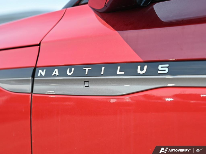 NEW 2026 Lincoln Nautilus Reserve - Red Carpet Exterior / BLACK ONYX/GREY PREM LEATHER SEATS Interior - $79,094 - Stock #E60812 - VIN 5LMPJ8KA3TJ061334 - Photo 26