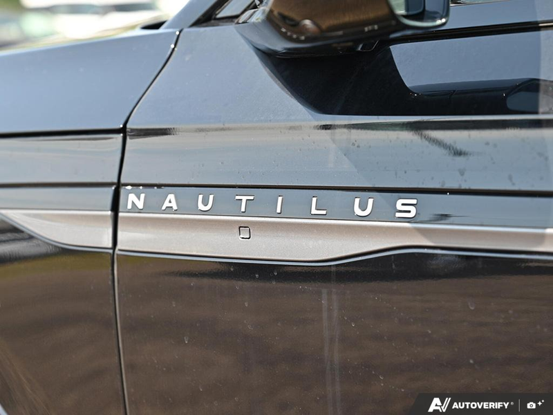 NEW 2026 Lincoln Nautilus Reserve - Infinite Black Metallic Exterior / BLACK ONYX/GREY PREM LEATHER SEATS Interior - $73,508 - Stock #E60822 - VIN 5LMPJ8KA9TJ059345 - Photo 26