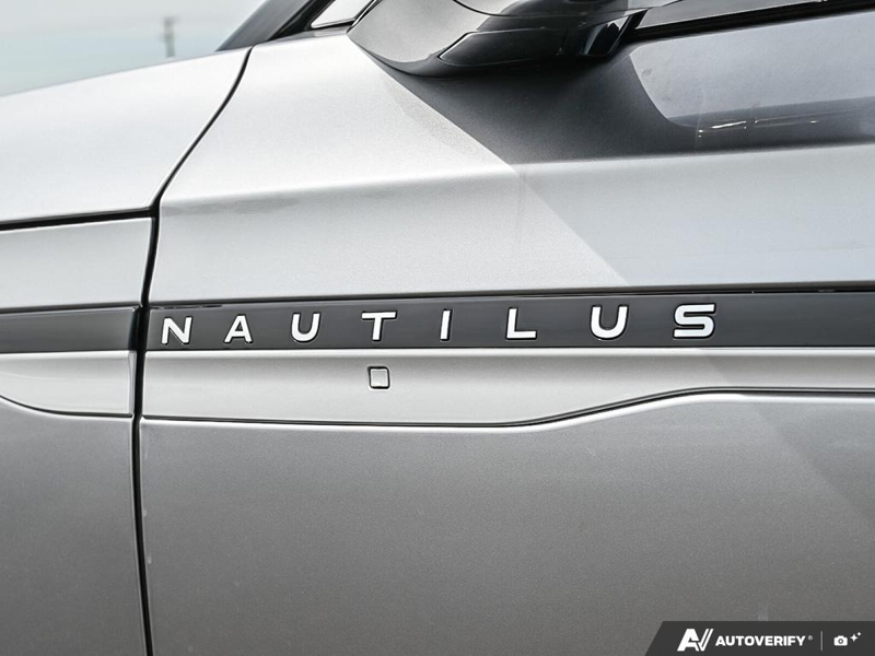 NEW 2026 Lincoln Nautilus Premiere - Silver Radiance Exterior / ONYX BLACK, LINCOLN SOFT TOUCH HEATED FRONT CAPTAIN'S CHAIRS Interior - $61,415 - Stock #E60828 - VIN 5LMPJ8JA8TJ059046 - Photo 26