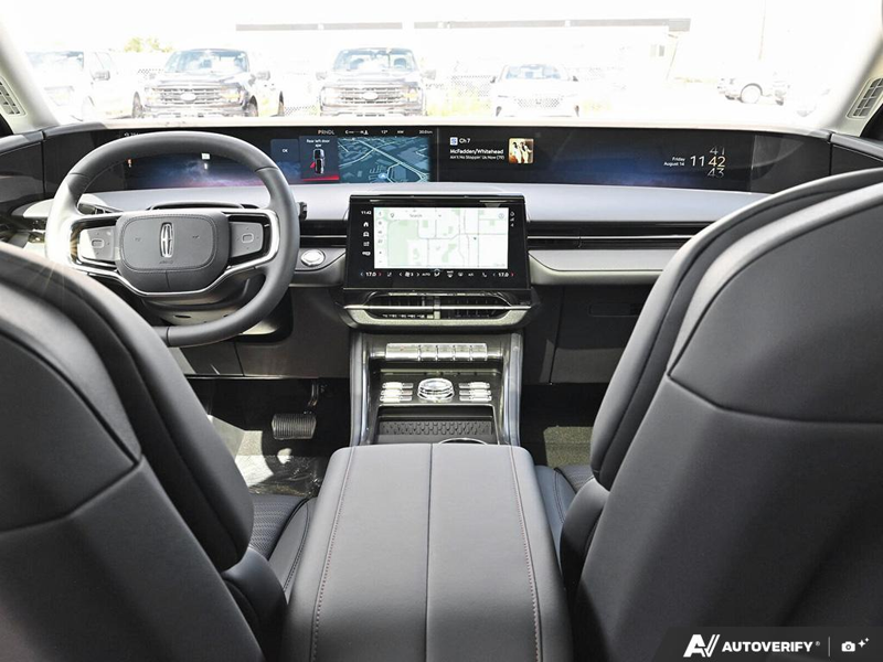 NEW 2026 Lincoln Nautilus Reserve Hybrid - Infinite Black Metallic Clearcoat Exterior / BLACK OYNX, PREMIUM LEATHER-TRIMMED HEAT/VENT CAPTAIN'S CHAIRS Interior - $83,586 - Stock #E61027 - VIN 5LMPJ8K47TJ064652 - Photo 25