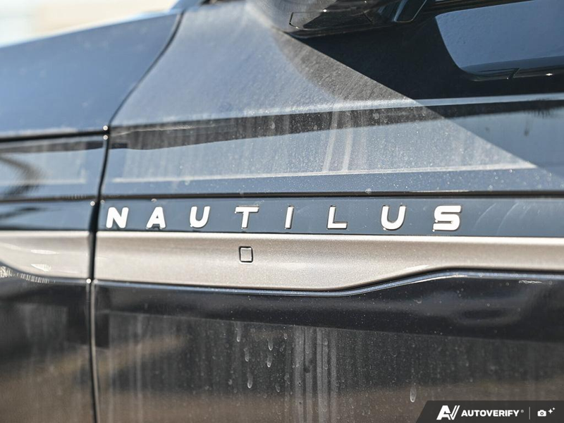 NEW 2026 Lincoln Nautilus Premiere Hybrid - Infinite Black Metallic Clearcoat Exterior / BLACK ONYX, LINCOLN SOFT TOUCH HEATED FRONT CAPTAIN'S CHAIRS Interior - $72,155 - Stock #E61029 - VIN 5LMPJ8J43TJ065931 - Photo 26