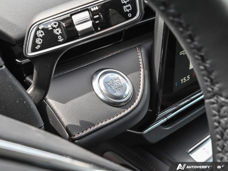 NEW 2026 Lincoln Nautilus Premiere - Silver Radiance Exterior / ONYX BLACK, LINCOLN SOFT TOUCH HEATED FRONT CAPTAIN'S CHAIRS Interior - $61,415 - Stock #E60828 - VIN 5LMPJ8JA8TJ059046 - Photo 27