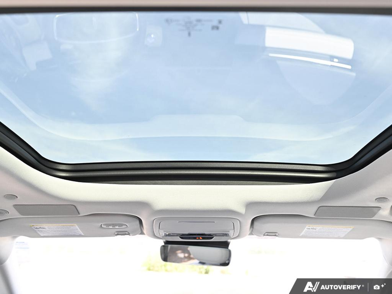 NEW 2026 Lincoln Nautilus Reserve Hybrid - White Platinum Metallic Tri-coat Exterior / MEDIUM LIGHT SPACE GRAY, PREMIUM LEATHER-TRIMMED HEAT/VENT CAPTA Interior - $84,258 - Stock #E61032 - VIN 5LMPJ8K43TJ066799 - Photo 27