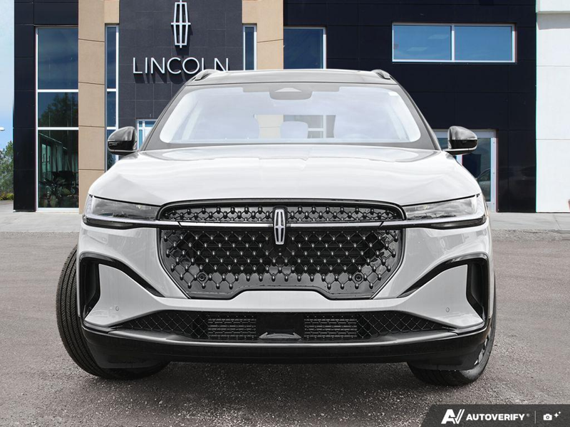 NEW 2026 Lincoln Nautilus Reserve - Gray Matter Met Cc Exterior / BLACK ONYX/GREY PREM LEATHER SEATS Interior - $85,409 - Stock #E60487 - VIN 5LMPJ8KA0TJ045057 - Photo 2