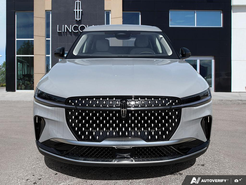 NEW 2026 Lincoln Nautilus Premiere - Gray Matter Met Cc Exterior / MEDIUM LIGHT SPACE GRAY, LINCOLN SOFT TOUCH HEATED FRONT CAPTAIN Interior - $63,284 - Stock #E60742 - VIN 5LMPJ8JA0TJ052124 - Photo 2