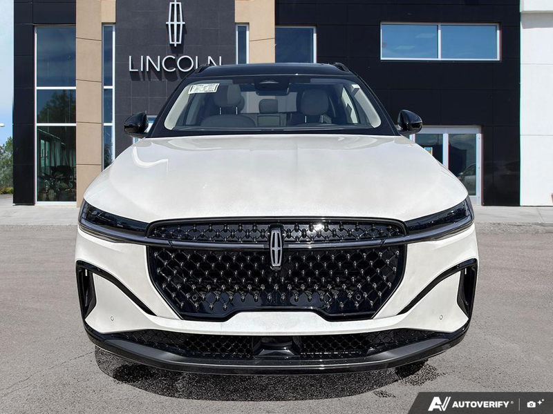 NEW 2026 Lincoln Nautilus Reserve - White Platinum Metallic Tri-coat Exterior / SPACE GRAY LEATHER Interior - $79,093 - Stock #E60484 - VIN 5LMPJ8KA6TJ040073 - Photo 2