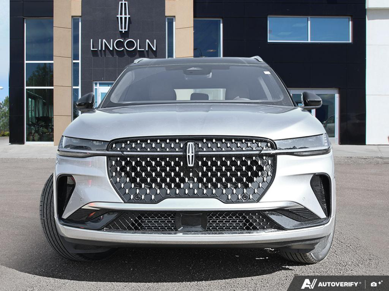 NEW 2026 Lincoln Nautilus Reserve - Silver Radiance Exterior / HOT CHOCOLATE, PREMIUM LEATHER-TRIMMED Interior - $75,585 - Stock #E60808 - VIN 5LMPJ8KA3TJ055033 - Photo 2