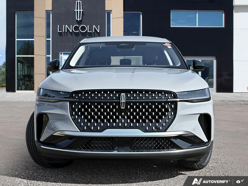 NEW 2026 Lincoln Nautilus Premiere - Gray Matter Met Cc Exterior / ONYX BLACK, LINCOLN SOFT TOUCH HEATED FRONT CAPTAIN'S CHAIRS Interior - $62,238 - Stock #E60829 - VIN 5LMPJ8JA8TJ059953 - Photo 2