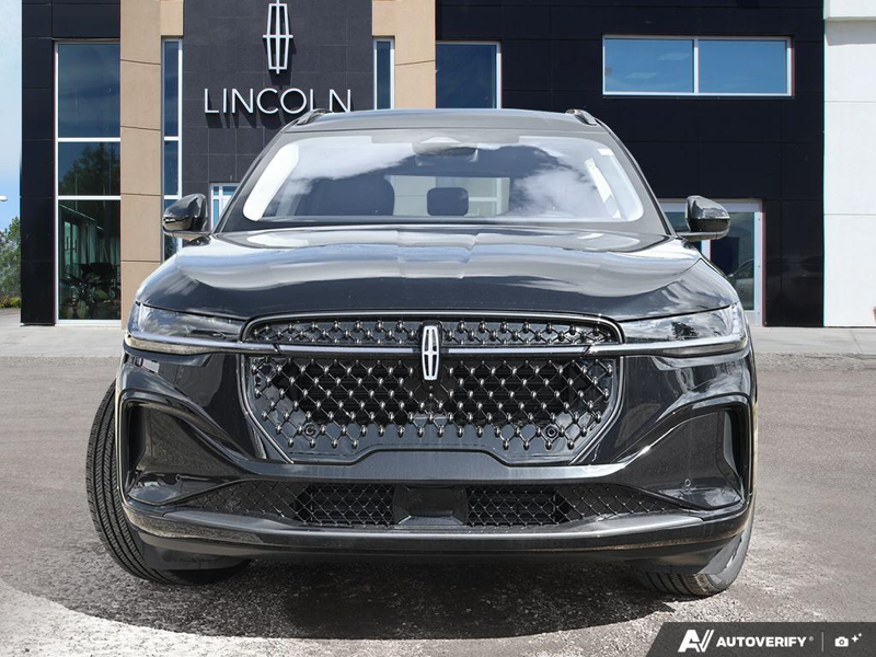 NEW 2026 Lincoln Nautilus Reserve Hybrid - Infinite Black Metallic Clearcoat Exterior / BLACK OYNX, PREMIUM LEATHER-TRIMMED HEAT/VENT CAPTAIN'S CHAIRS Interior - $83,586 - Stock #E61027 - VIN 5LMPJ8K47TJ064652 - Photo 2