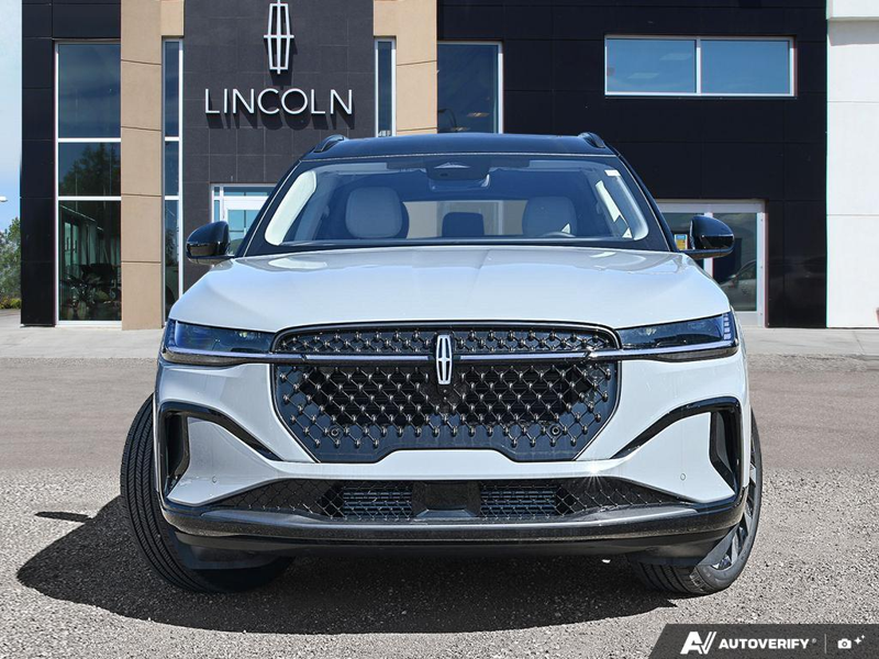 NEW 2026 Lincoln Nautilus Reserve - Gray Matter Met Cc Exterior / MEDIUM LIGHT SPACE GRAY, PREM LTHR-TRIMMED HTD/VENTILATED CAPTAI Interior - $69,409 - Stock #E60826 - VIN 5LMPJ8KA3TJ058188 - Photo 2