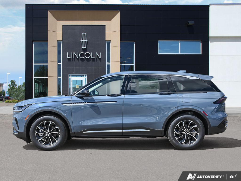 NEW 2026 Lincoln Nautilus Premiere - Whisper Blue Metallic Clearcoat Exterior / ONYX BLACK, LINCOLN SOFT TOUCH HEATED FRONT CAPTAIN'S CHAIRS Interior - $67,184 - Stock #E60726 - VIN 5LMPJ8JA9TJ049688 - Photo 3