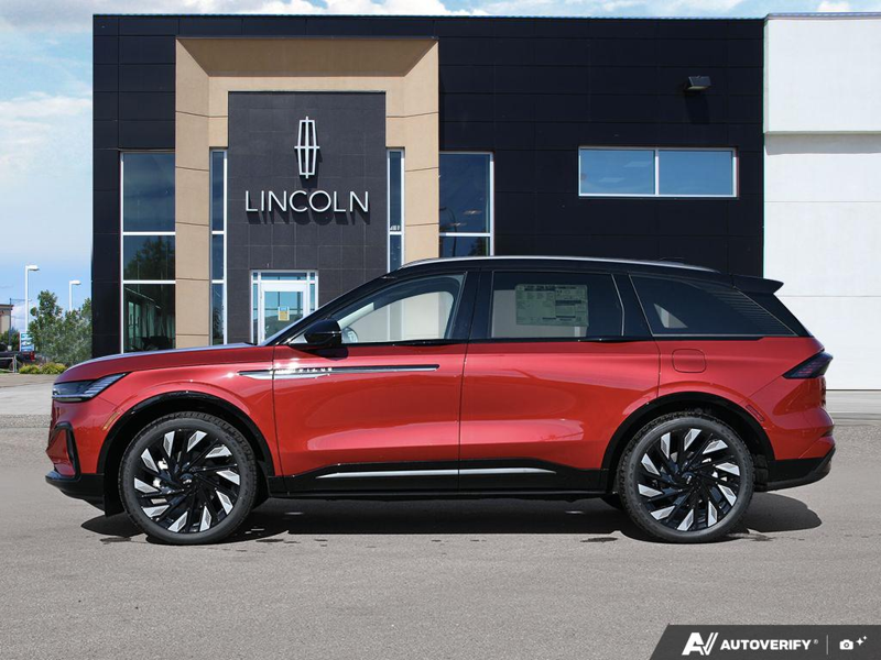 NEW 2026 Lincoln Nautilus Reserve - Red Carpet Exterior / BLACK ONYX/GREY PREM LEATHER SEATS Interior - $74,331 - Stock #E60825 - VIN 5LMPJ8KA1TJ061641 - Photo 3
