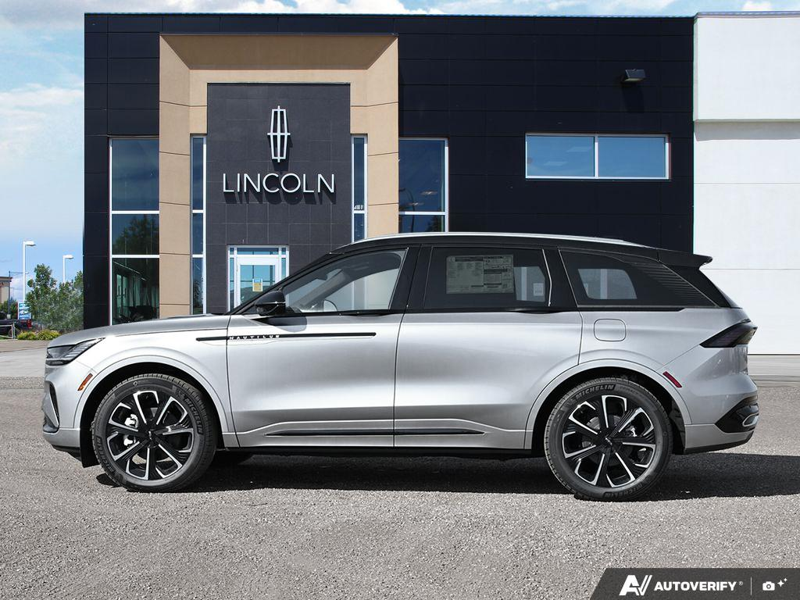 NEW 2026 Lincoln Nautilus Reserve - Silver Radiance Exterior / HOT CHOCOLATE, PREMIUM LEATHER-TRIMMED Interior - $75,585 - Stock #E60808 - VIN 5LMPJ8KA3TJ055033 - Photo 3