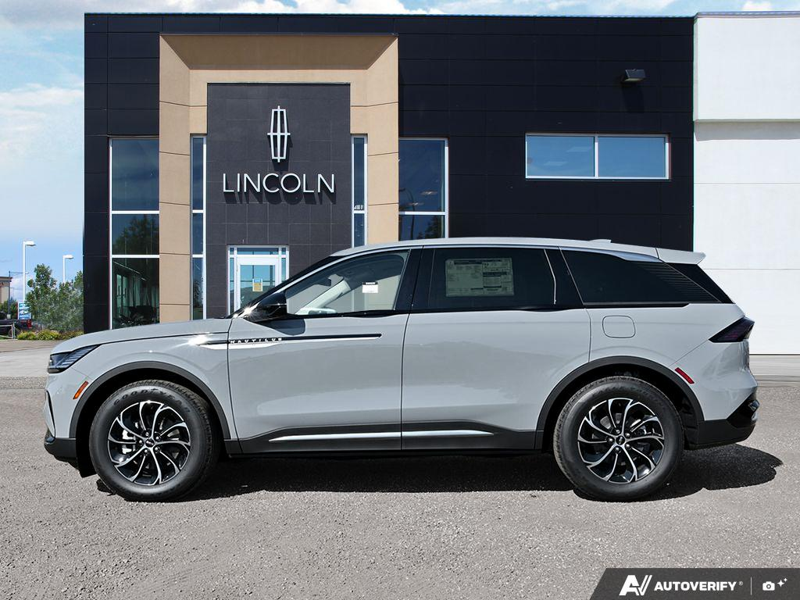 NEW 2026 Lincoln Nautilus Premiere - Gray Matter Met Cc Exterior / ONYX BLACK, LINCOLN SOFT TOUCH HEATED FRONT CAPTAIN'S CHAIRS Interior - $62,238 - Stock #E60829 - VIN 5LMPJ8JA8TJ059953 - Photo 3