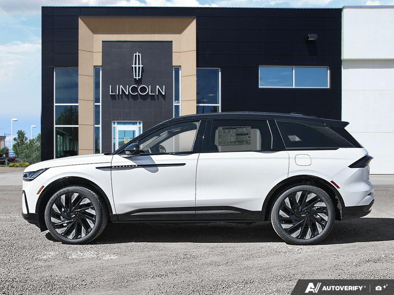 NEW 2026 Lincoln Nautilus Reserve Hybrid - White Platinum Metallic Tri-coat Exterior / HOT CHOCOLATE, PREMIUM LEATHER-TRIMMED HEAT/VENT CAPTAIN'S CHAIR Interior - $84,409 - Stock #E61034 - VIN 5LMPJ8K43TJ066804 - Photo 3