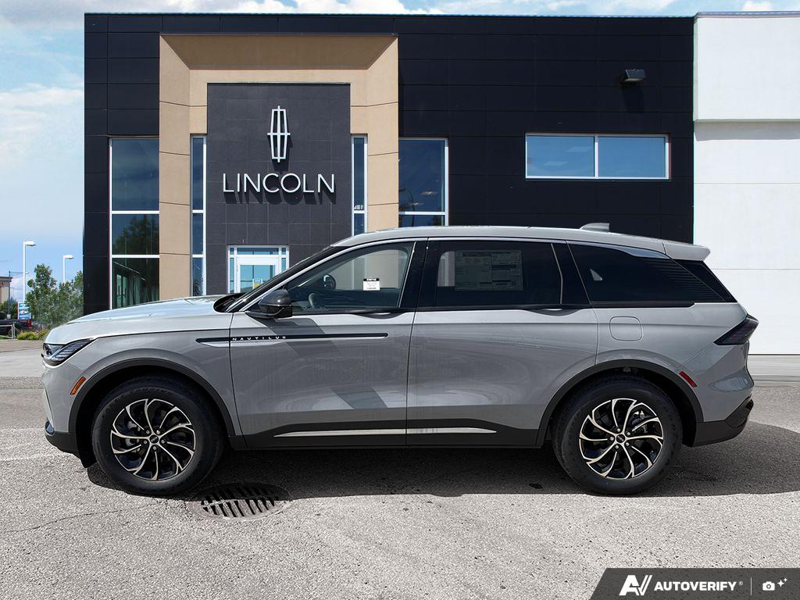 NEW 2026 Lincoln Nautilus Premiere - Gray Matter Met Cc Exterior / MEDIUM LIGHT SPACE GRAY, LINCOLN SOFT TOUCH HEATED FRONT CAPTAIN Interior - $58,534 - Stock #E60742 - VIN 5LMPJ8JA0TJ052124 - Photo 3