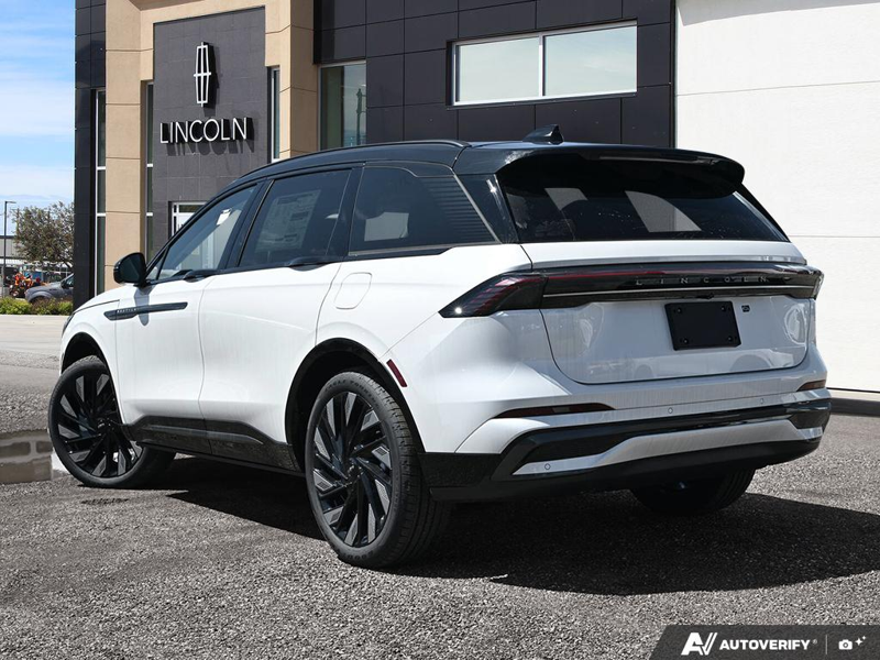 NEW 2026 Lincoln Nautilus Reserve - White Platinum Metallic Tri-coat Exterior / SPACE GRAY LEATHER Interior - $74,909 - Stock #E60481 - VIN 5LMPJ8KA4TJ040072 - Photo 4