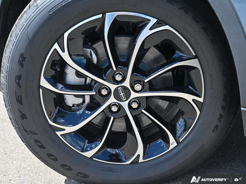 NEW 2026 Lincoln Nautilus Premiere - Whisper Blue Metallic Clearcoat Exterior / ONYX BLACK, LINCOLN SOFT TOUCH HEATED FRONT CAPTAIN'S CHAIRS Interior - $67,184 - Stock #E60726 - VIN 5LMPJ8JA9TJ049688 - Photo 6
