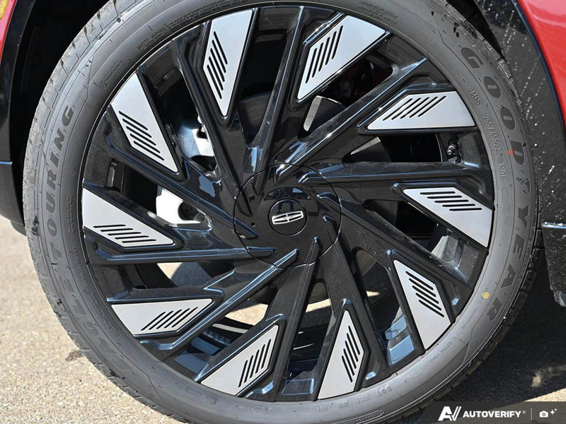 NEW 2026 Lincoln Nautilus Reserve - Red Carpet Exterior / BLACK ONYX/GREY PREM LEATHER SEATS Interior - $74,331 - Stock #E60825 - VIN 5LMPJ8KA1TJ061641 - Photo 6