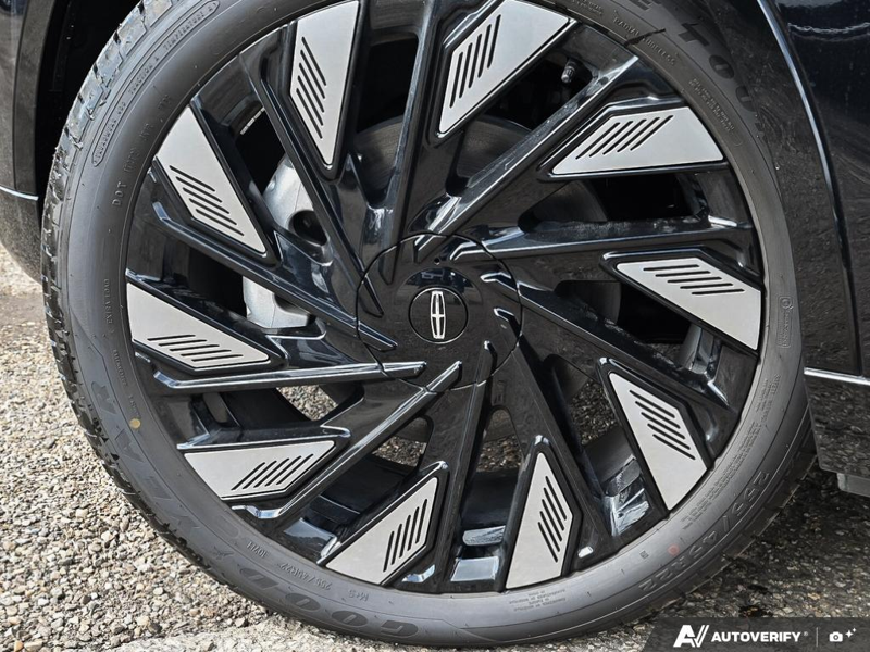 NEW 2026 Lincoln Nautilus Reserve Hybrid - Infinite Black Metallic Clearcoat Exterior / HOT CHOCOLATE, PREMIUM LEATHER-TRIMMED HEAT/VENT CAPTAIN'S CHAIR Interior - $83,586 - Stock #E61028 - VIN 5LMPJ8K49TJ064653 - Photo 6