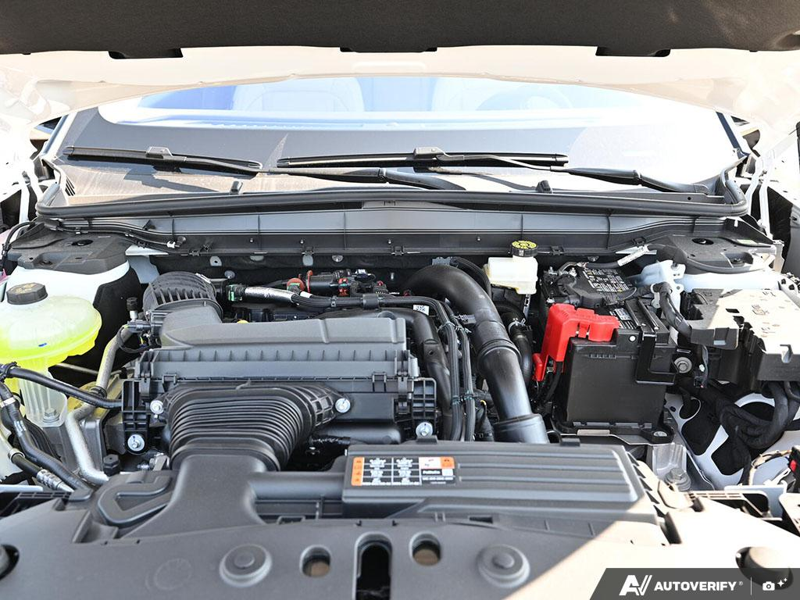 NEW 2026 Lincoln Nautilus Premiere - White Platinum Metallic Tri-coat Exterior / MEDIUM LIGHT SPACE GRAY, LINCOLN SOFT TOUCH HEATED FRONT CAPTAIN Interior - $66,048 - Stock #E60816 - VIN 5LMPJ8JA1TJ058367 - Photo 8
