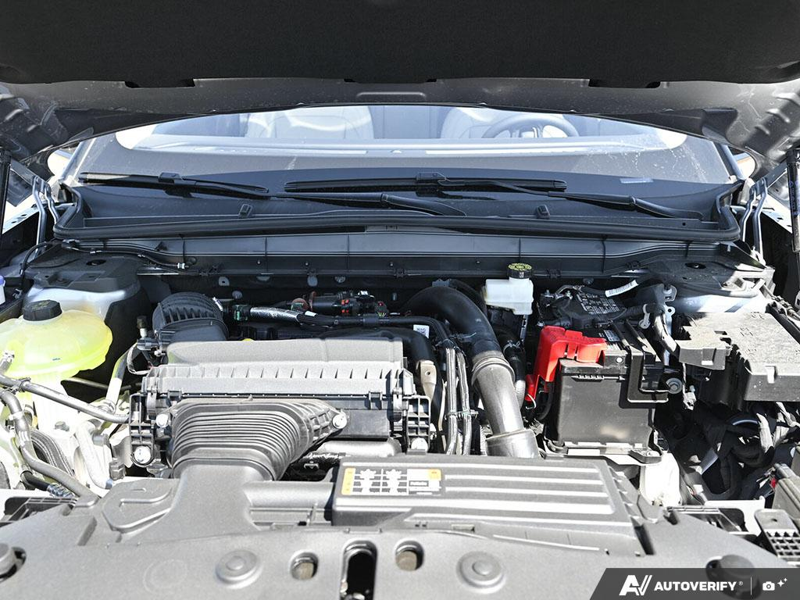 DEMO 2026 Lincoln Nautilus Premiere - Silver Radiance Exterior / MEDIUM LIGHT SPACE GRAY, LINCOLN SOFT TOUCH HEATED FRONT CAPTAIN Interior - $53,884 - Stock #E60739 - VIN 5LMPJ8JA1TJ051743 - Photo 8