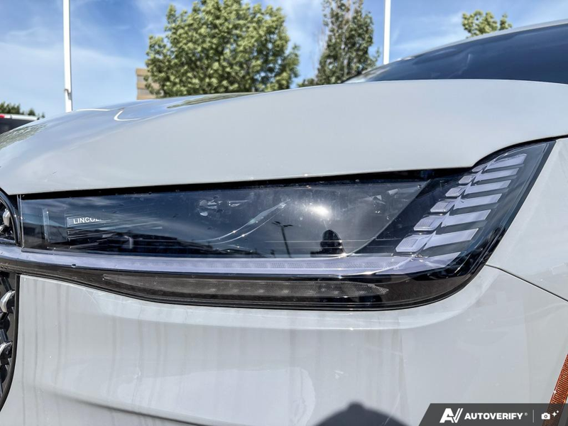 DEMO 2026 Lincoln Nautilus Premiere - Gray Matter Met Cc Exterior / ONYX BLACK, LINCOLN SOFT TOUCH HEATED FRONT CAPTAIN'S CHAIRS Interior - $60,284 - Stock #E60741 - VIN 5LMPJ8JA5TJ052054 - Photo 8