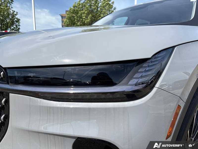 NEW 2026 Lincoln Nautilus Premiere - Gray Matter Met Cc Exterior / MEDIUM LIGHT SPACE GRAY, LINCOLN SOFT TOUCH HEATED FRONT CAPTAIN Interior - $58,534 - Stock #E60742 - VIN 5LMPJ8JA0TJ052124 - Photo 8