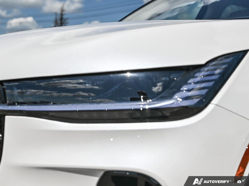 NEW 2026 Lincoln Nautilus Premiere - White Platinum Metallic Tri-coat Exterior / MEDIUM LIGHT SPACE GRAY, LINCOLN SOFT TOUCH HEATED FRONT CAPTAIN Interior - $60,434 - Stock #E60728 - VIN 5LMPJ8JA0TJ050664 - Photo 9