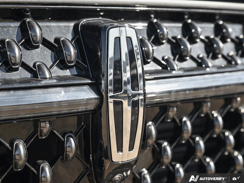 NEW 2026 Lincoln Nautilus Premiere Hybrid - Infinite Black Metallic Clearcoat Exterior / BLACK ONYX, LINCOLN SOFT TOUCH HEATED FRONT CAPTAIN'S CHAIRS Interior - $72,155 - Stock #E61029 - VIN 5LMPJ8J43TJ065931 - Photo 9