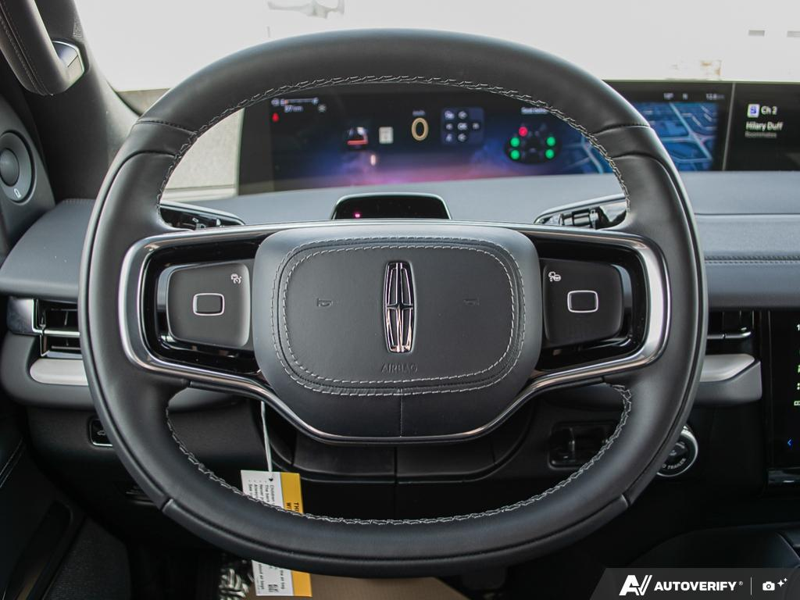 NEW 2026 Lincoln Navigator L Reserve - Infinite Black Metallic Exterior / BLACK ONYX LEATHER Interior - $141,854 - Stock #E60343 - VIN 5LMJJ3LG7TEL05233 - Photo 15