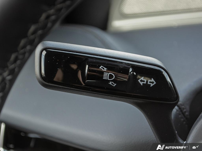 NEW 2026 Lincoln Navigator L Reserve - Infinite Black Metallic Exterior / BLACK ONYX LEATHER Interior - $141,854 - Stock #E60343 - VIN 5LMJJ3LG7TEL05233 - Photo 17