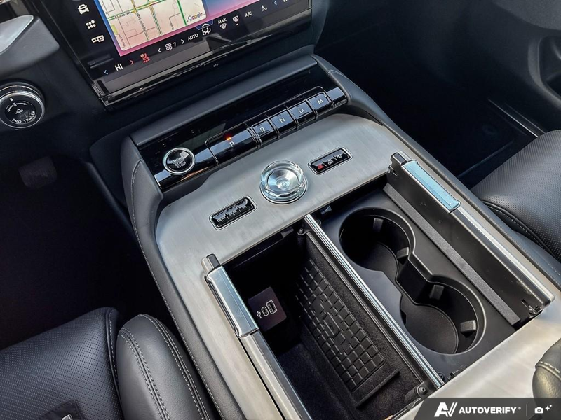 DEMO 2026 Lincoln Navigator L Reserve - Pristine White Metallic Tri-coat Exterior / BLACK ONYX LEATHER Interior - $133,929 - Stock #E60140 - VIN 5LMJJ3LG5TEL00158 - Photo 18