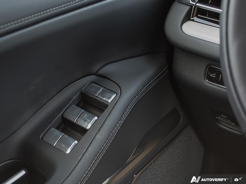 NEW 2026 Lincoln Navigator L Reserve - Infinite Black Metallic Exterior / BLACK ONYX LEATHER Interior - $141,854 - Stock #E60343 - VIN 5LMJJ3LG7TEL05233 - Photo 18
