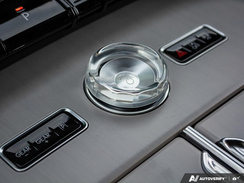 NEW 2026 Lincoln Navigator L Reserve - Infinite Black Metallic Exterior / BLACK ONYX LEATHER Interior - $141,854 - Stock #E60343 - VIN 5LMJJ3LG7TEL05233 - Photo 21