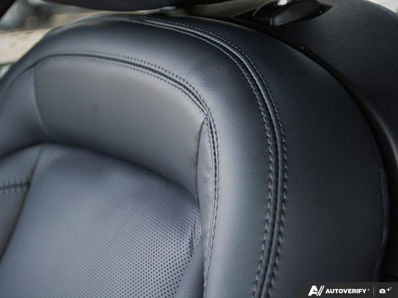 NEW 2026 Lincoln Navigator L Reserve - Infinite Black Metallic Exterior / BLACK ONYX LEATHER Interior - $141,854 - Stock #E60343 - VIN 5LMJJ3LG7TEL05233 - Photo 25