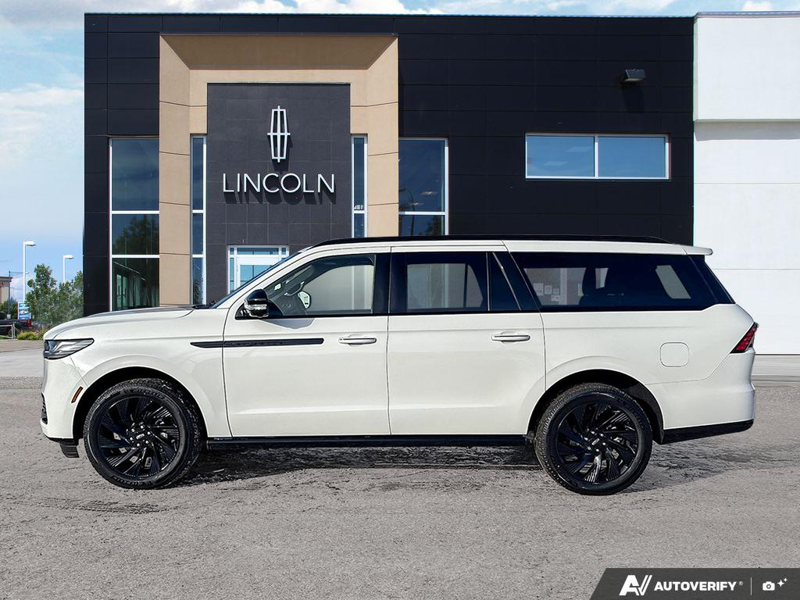 DEMO 2026 Lincoln Navigator L Reserve - Pristine White Metallic Tri-coat Exterior / BLACK ONYX LEATHER Interior - $133,929 - Stock #E60140 - VIN 5LMJJ3LG5TEL00158 - Photo 3