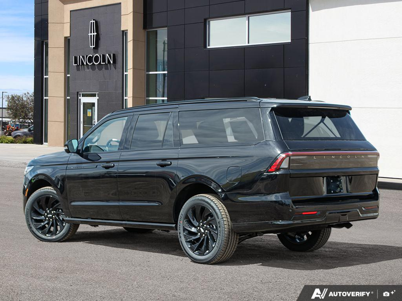NEW 2026 Lincoln Navigator L Reserve - Infinite Black Metallic Exterior / BLACK ONYX LEATHER Interior - $141,854 - Stock #E60343 - VIN 5LMJJ3LG7TEL05233 - Photo 4