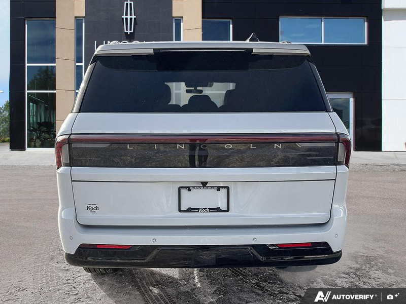DEMO 2026 Lincoln Navigator L Reserve - Pristine White Metallic Tri-coat Exterior / BLACK ONYX LEATHER Interior - $133,929 - Stock #E60140 - VIN 5LMJJ3LG5TEL00158 - Photo 5
